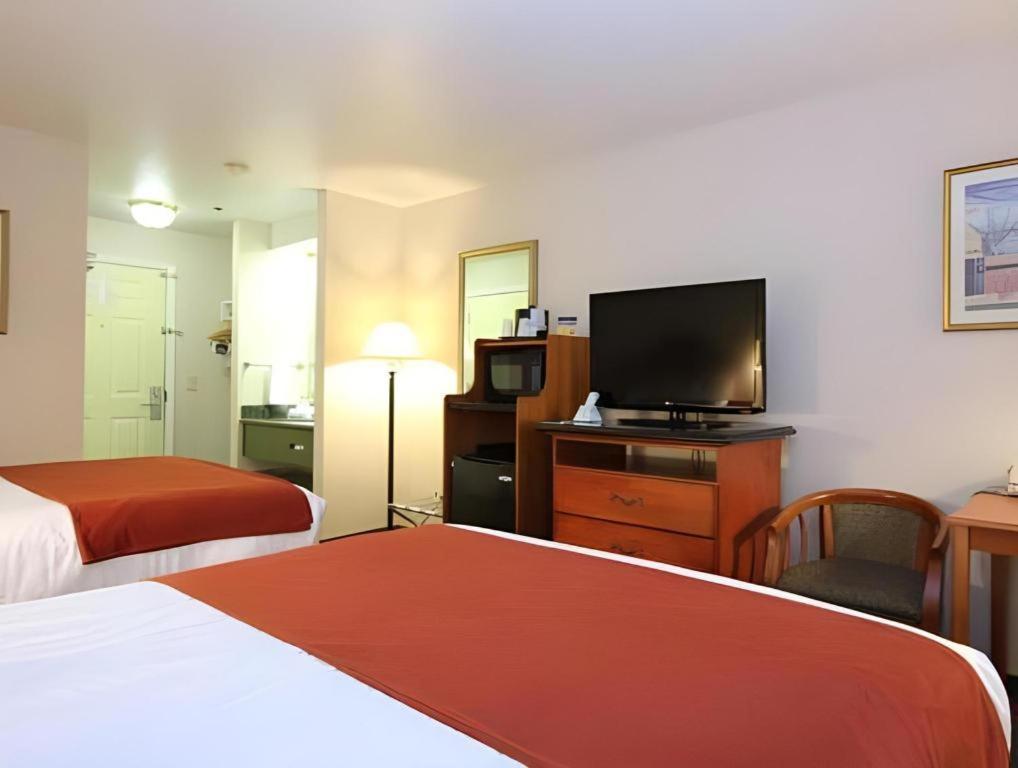 רדינג Best Western Plus Twin View Inn And Suites מראה חיצוני תמונה